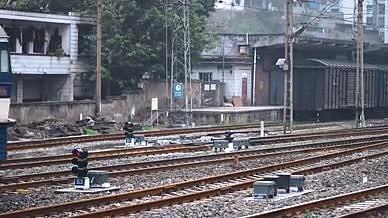 4k实拍交通运输中国铁路国际货运列车视频的预览图
